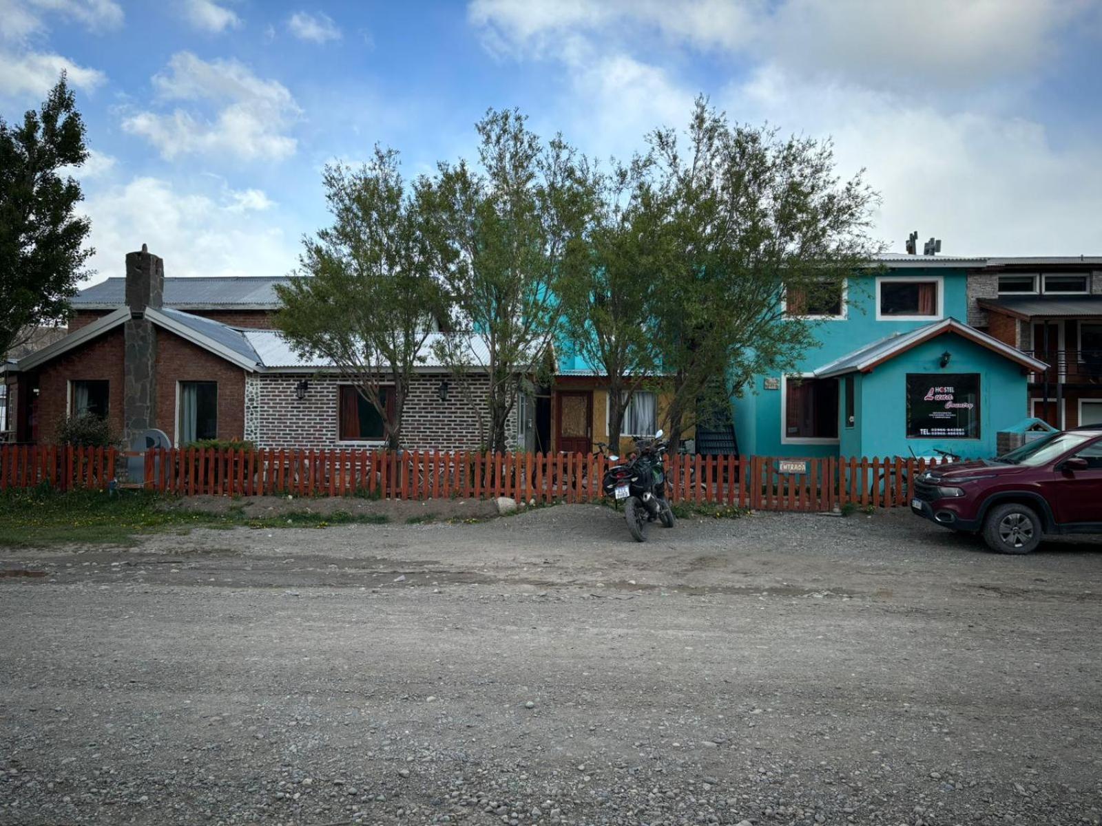 Hostel Luna Country El Chalten Exterior photo