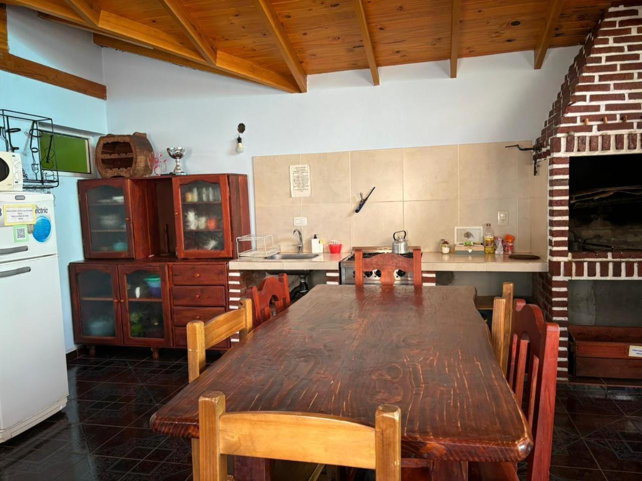 Hostel Luna Country El Chalten Exterior photo